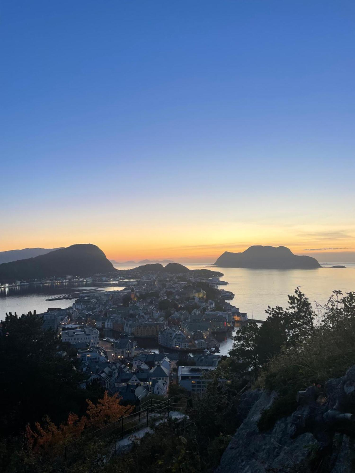 Koselig Leilighet I Sentrum Ålesund Eksteriør bilde